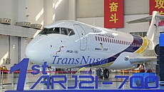 Nová èínská letadla ARJ21 od spoleènosti COMAC, která létají pro leteckou...
