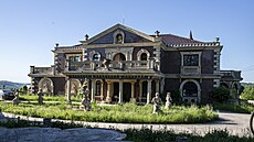 Vila ve stylu podnikatelského baroka nedaleko Brna získala novou majitelku....