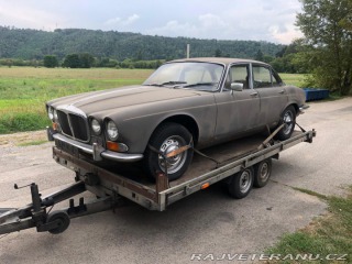 Daimler OstatnÃ­ modely Sovereign 4.2, I.serie 1971