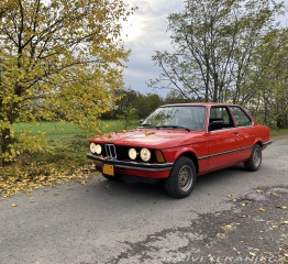 BMW 3 E21