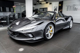 Ferrari F8 Spider/360Â°/AFS/Lifting/D