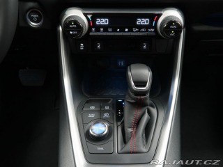 Suzuki Across 2,5 PHEV 4x4-vÅ¯z na cestÄ› 2025