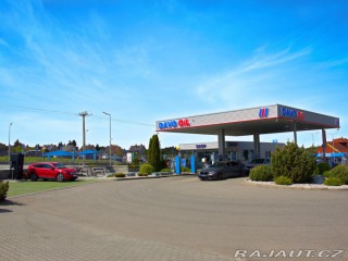 Land Rover Defender 2,4 TD4 7-MÃ­st kÅ¯Å¾e A/C 4 2011
