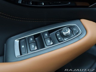 Subaru Outback TOURING+hnÄ›dÃ¡ kÅ¯Å¾e. DodÃ¡n 2025