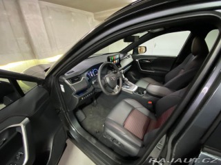 Toyota RAV4 SELECTION  2.5 Plug -in H 2025