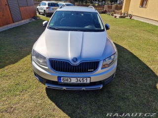 Å koda Octavia 2,0   III Scout 4x4 1800