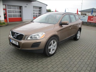 Volvo XC60 2,4 D3 120kw AWD Momentum