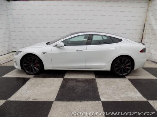 Tesla Model S P90D-780PS NabÃ­jenÃ­ zdarm 2016