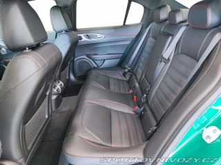 Alfa Romeo Giulia 2,0 Turbo 280k Q4 AT8 TRI 2024