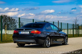 BMW 3 CoupÃ©  325 i 2009