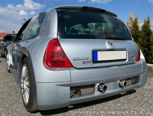 Renault Clio Sport V6 Phase 1 2002