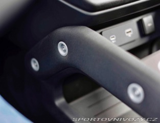 OstatnÃ­ znaÄky OstatnÃ­ modely Land Rover Defender  P400e X-Dynamic HSE *Pan 2023
