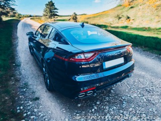 Kia Stinger 3.3 V6 GT 4WD,plnÃ¡ vÃ½bav 2019