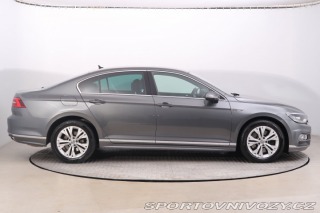 Volkswagen OstatnÃ­ modely Passat R-Line 2.0 TSI 2016