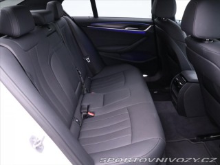 BMW 5 3,0 530d xDrive M-paket Z 2022