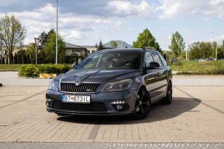 Å koda Octavia RS Combi  2.0 TFSI RS DSG