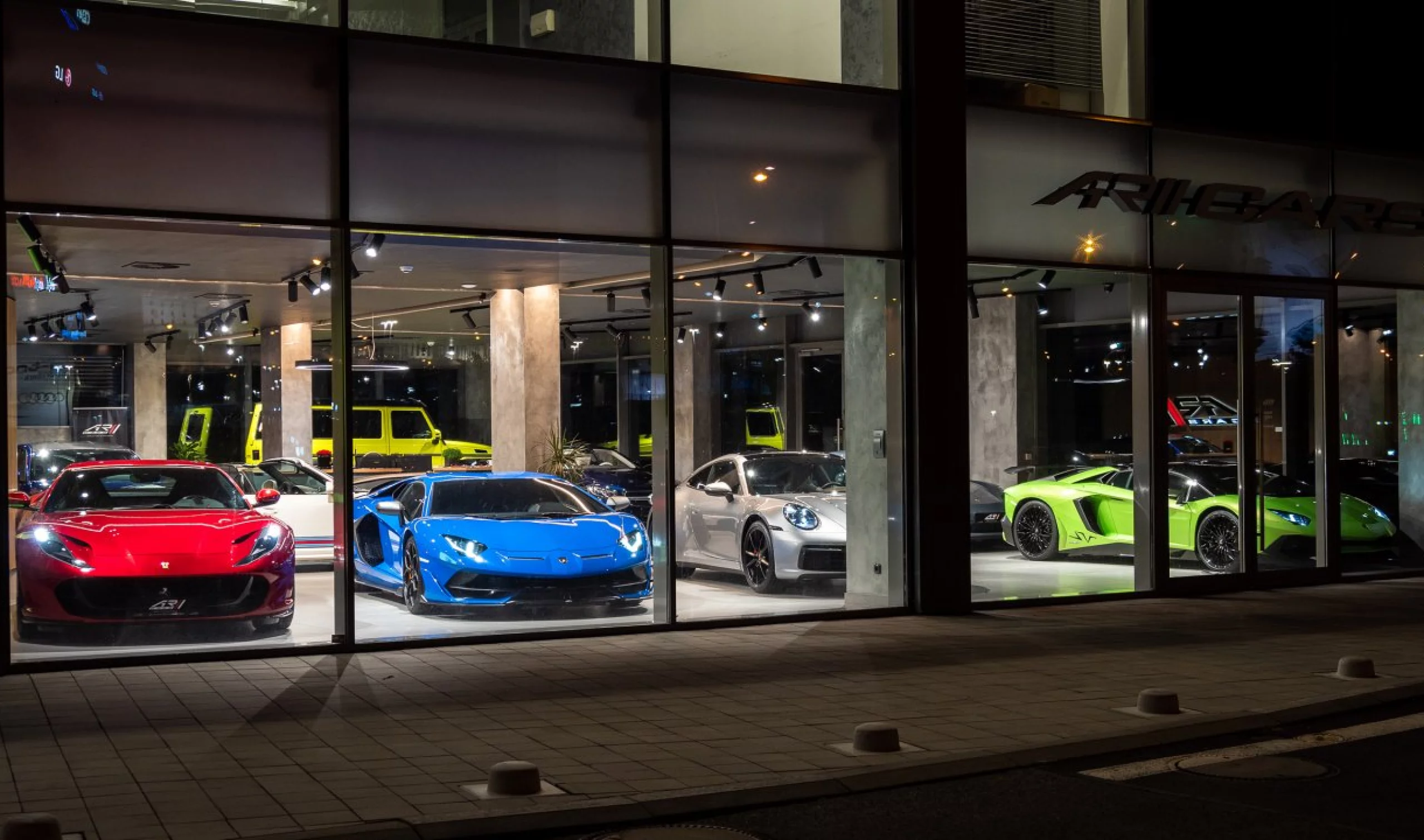 Autosalón AR-CARS