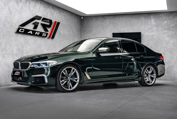 BMW M550 M550i xDrive Individual Masáže H&K