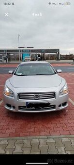 Pronájem luxusní loď Nissan Maxima