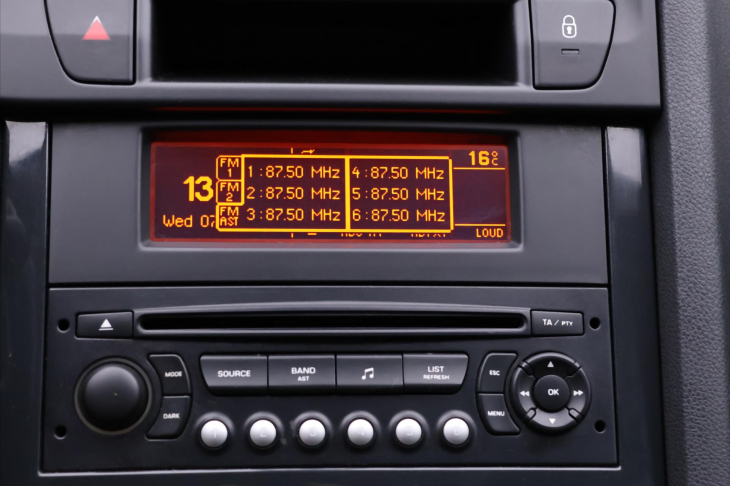 Peugeot 5008 1,6 HDI 112k CZ Premium Tažné