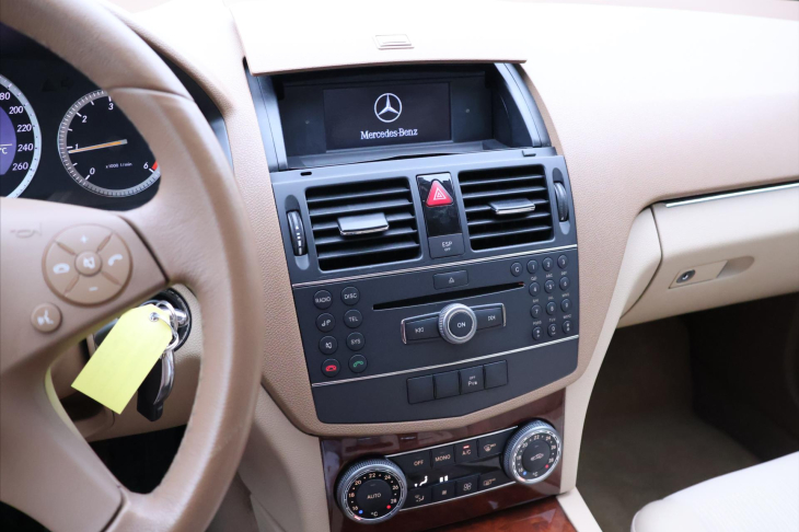 Mercedes-Benz Třídy C 2,2 220 CDI 125KW CZ Elegance